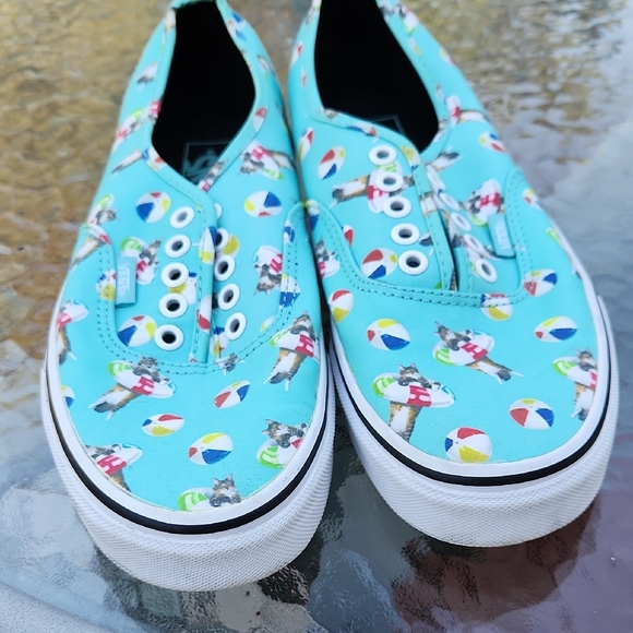 Vans  Beach Print Sneackers - Picture 1 of 6